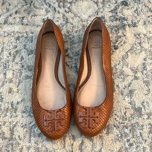 Tory Burch Flats (women’a size 9.5)